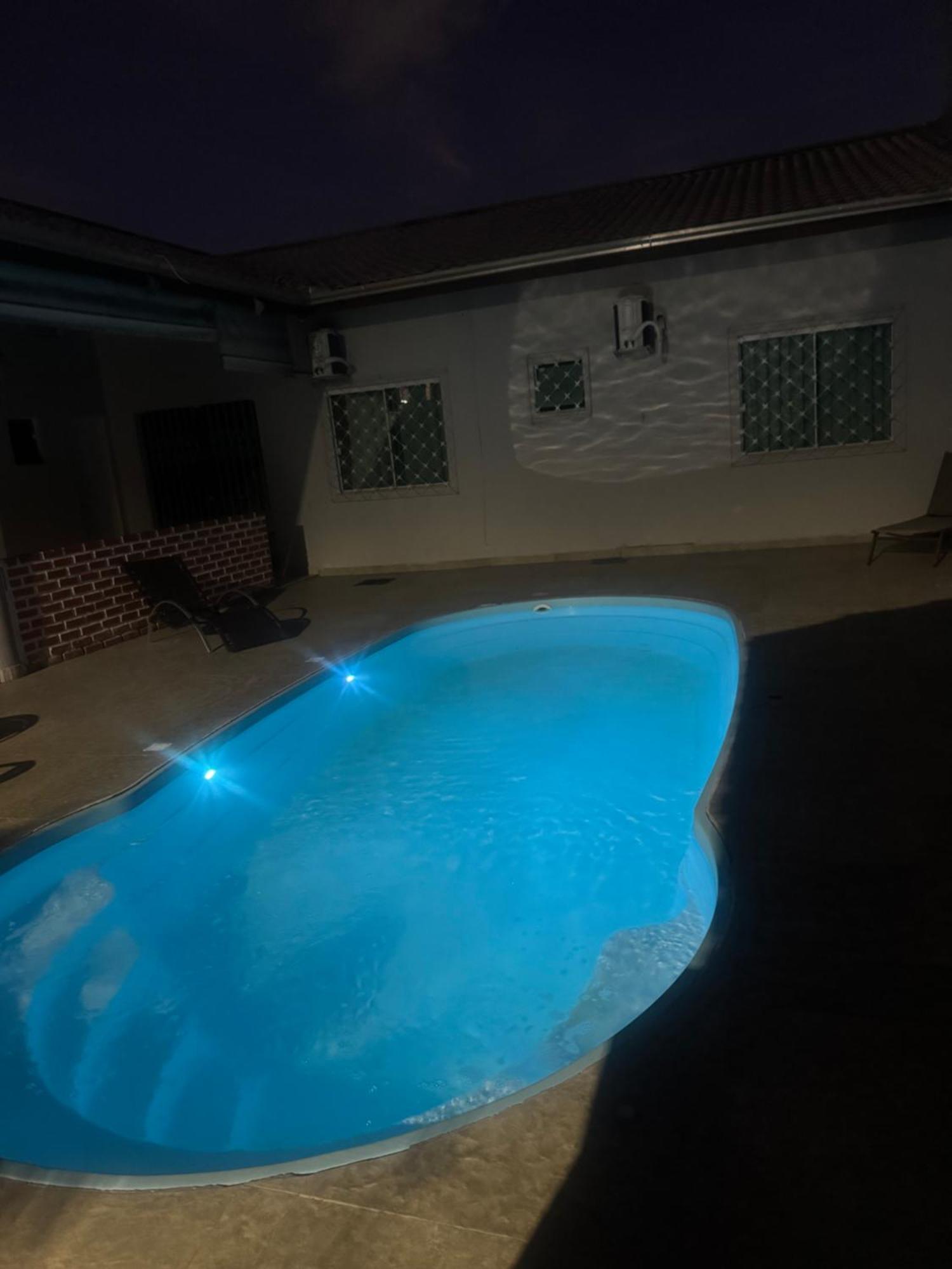 Casa No Centro De Balneario Camboriu Villa Eksteriør billede